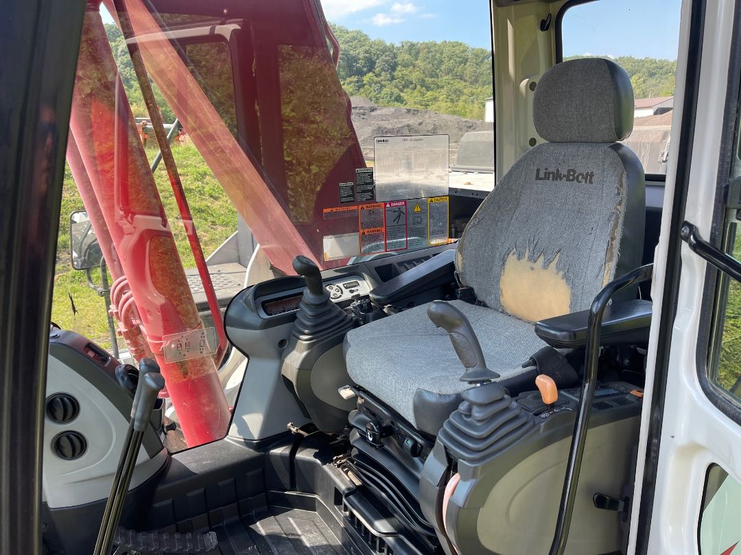 2010 LINK-BELT 240 X2 LF - Image 31